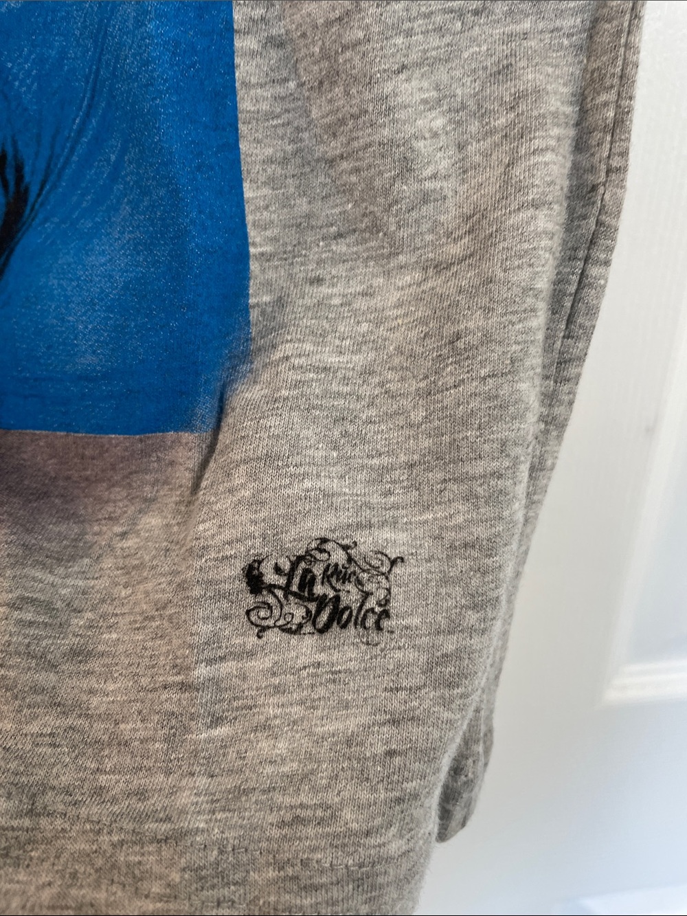 LARUE DOLCE SHIRT SHOWING AUDREY HEPERN IN BLUE AZZURRI JERSEY & FIGC CREST SZ L - Picture 6 of 10